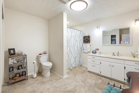 1177 W Portage Trail Extension Cuyahoga Falls OH 44223