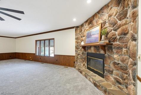 1177 W Portage Trail Extension Cuyahoga Falls OH 44223