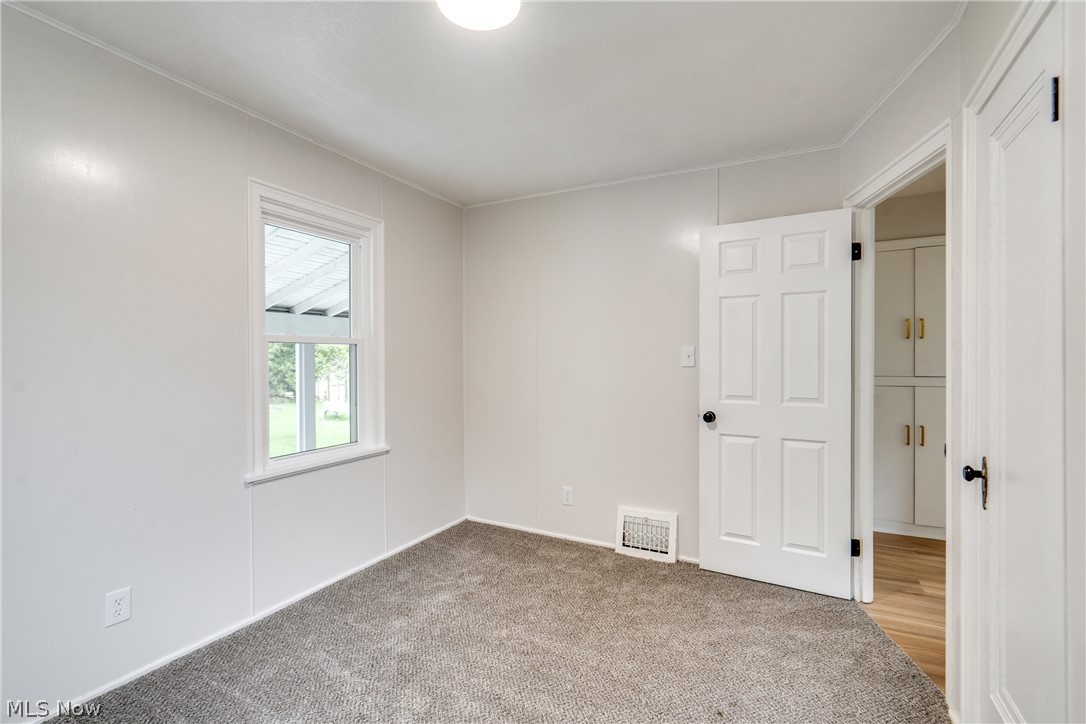 136 36th Street NE Canton OH 44714
