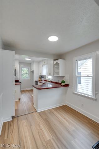 136 36th Street NE Canton OH 44714