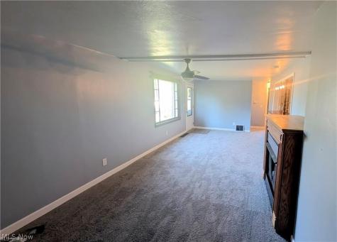 495 W Texas Avenue Sebring OH 44672