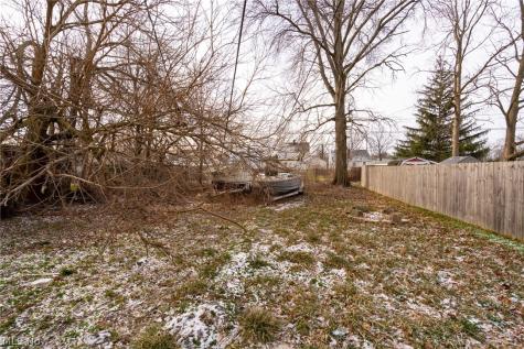 1816 E 34th Street Lorain OH 44055