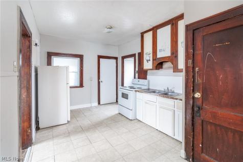 1816 E 34th Street Lorain OH 44055