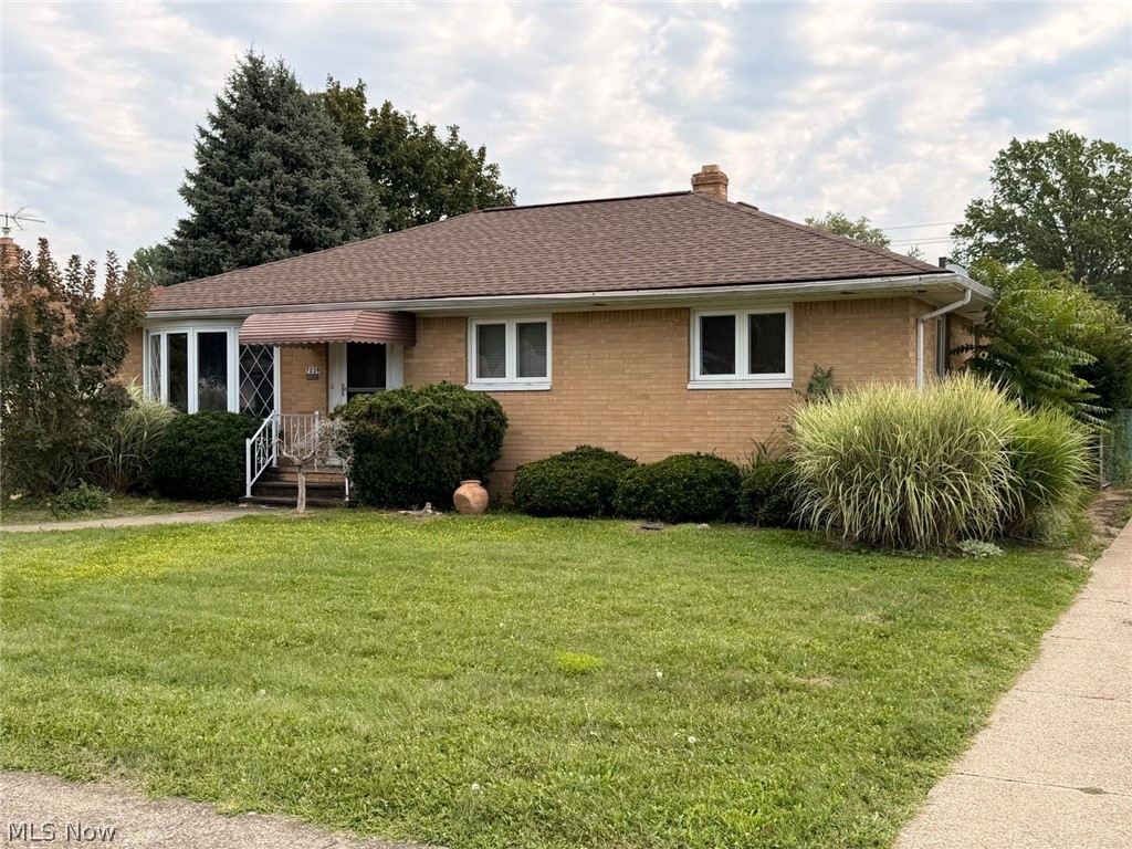 7239 Oakwood Road Parma OH 44130