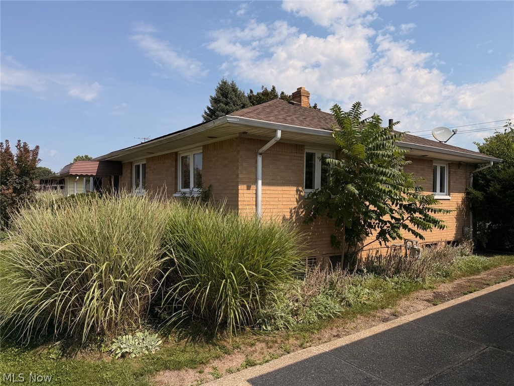 7239 Oakwood Road Parma OH 44130