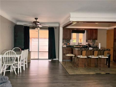 7239 Oakwood Road Parma OH 44130