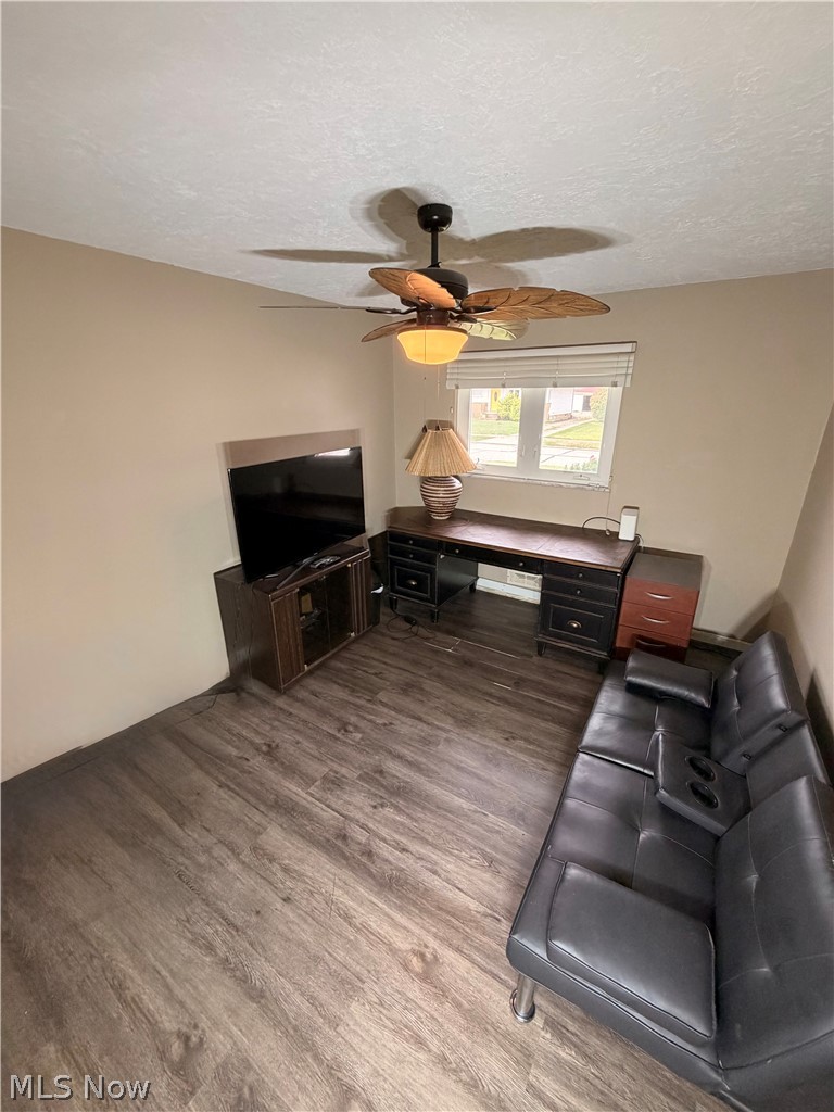 7239 Oakwood Road Parma OH 44130