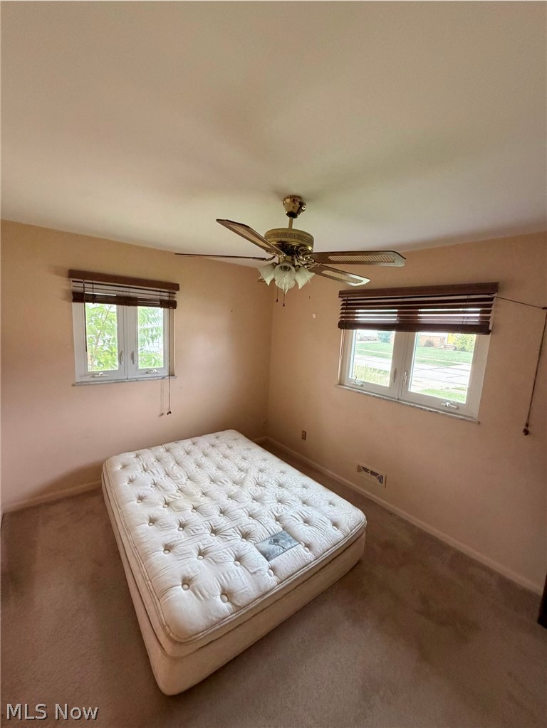 7239 Oakwood Road Parma OH 44130