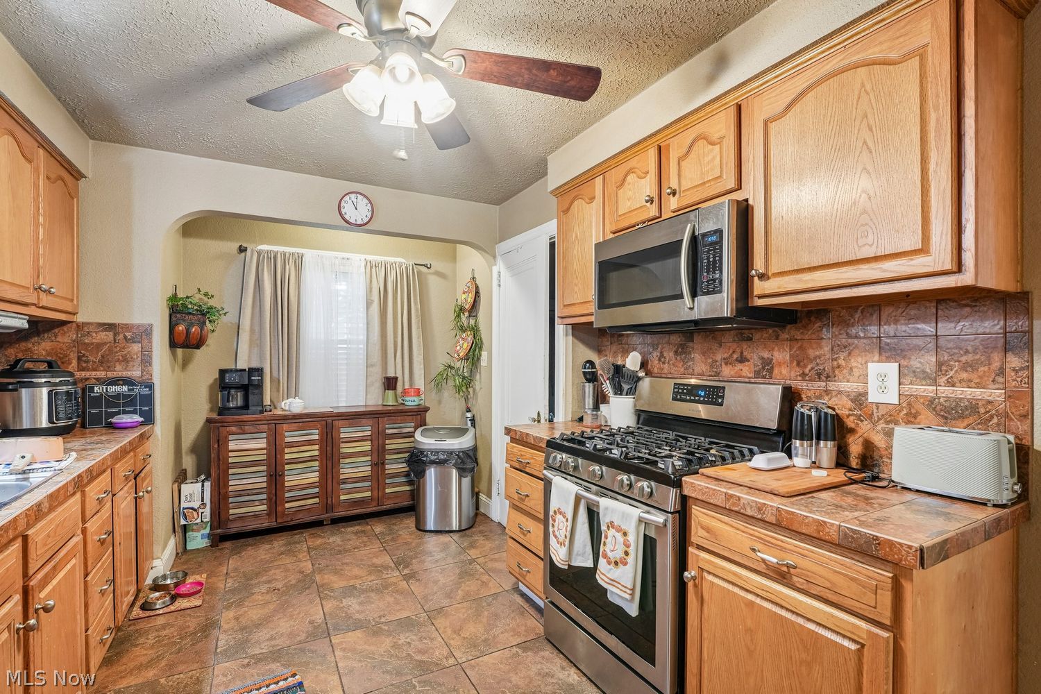 696 12th Street Campbell OH 44405
