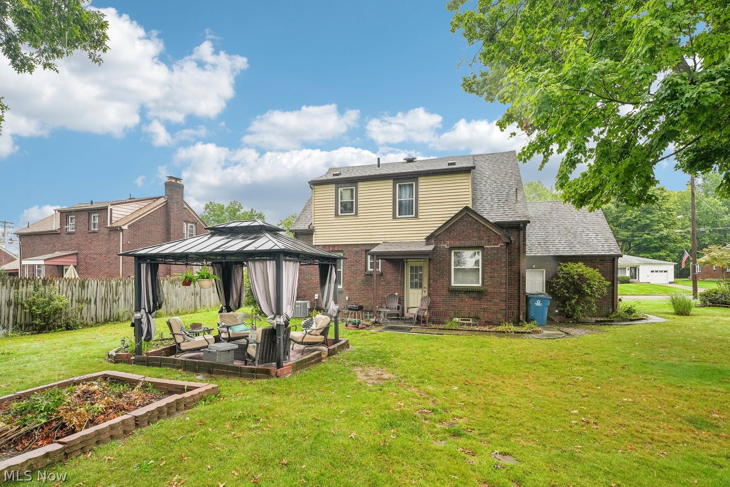696 12th Street Campbell OH 44405