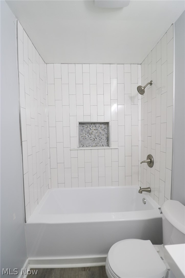 4319 W.189 Cleveland OH 44135
