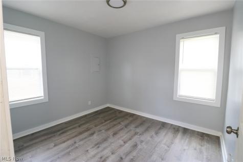 4319 W.189 Cleveland OH 44135