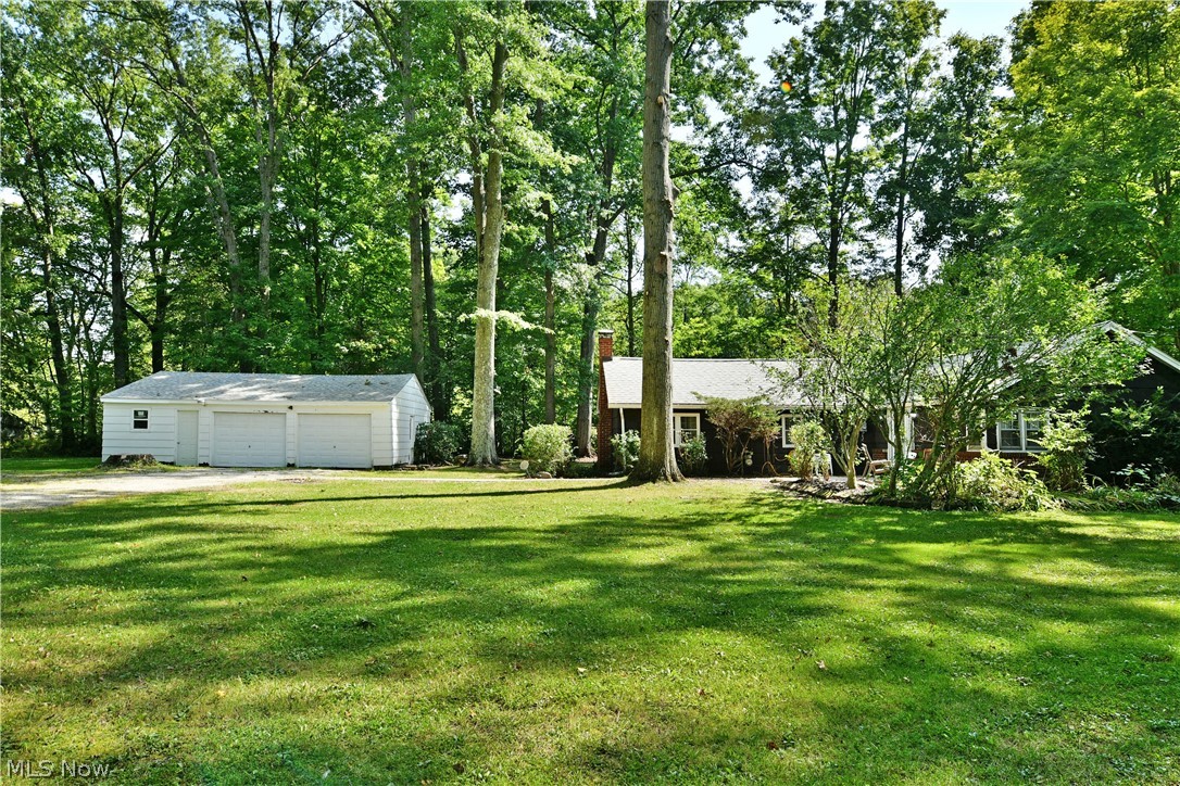 1114 Allen Smith Road Leavittsburg OH 44430
