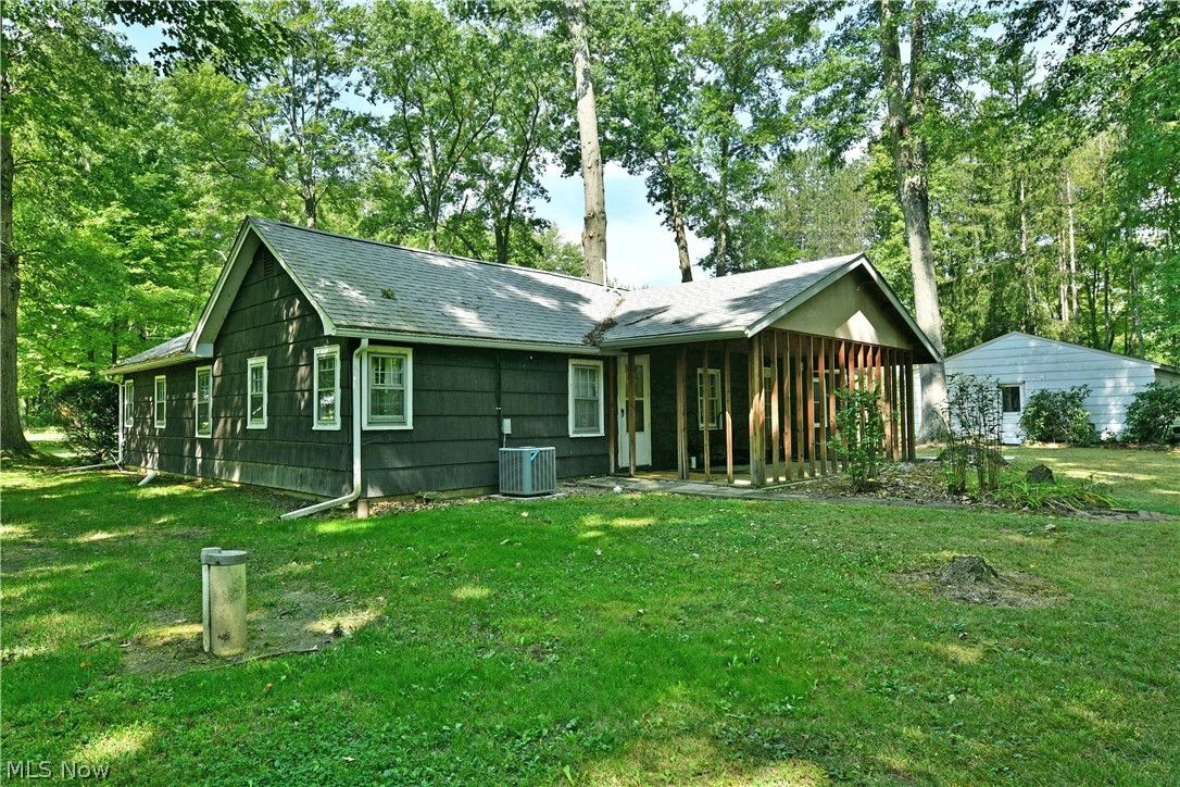 1114 Allen Smith Road Leavittsburg OH 44430