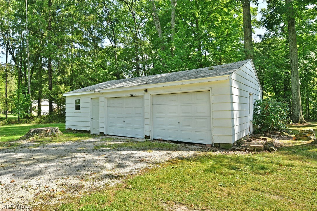1114 Allen Smith Road Leavittsburg OH 44430