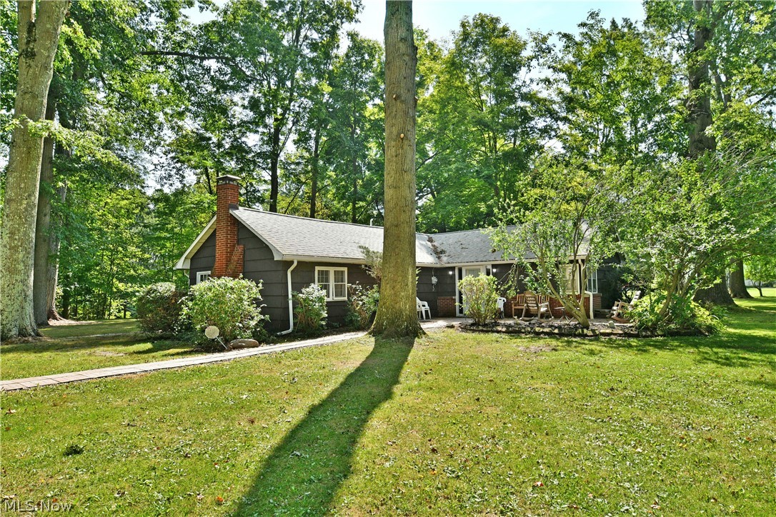 1114 Allen Smith Road Leavittsburg OH 44430