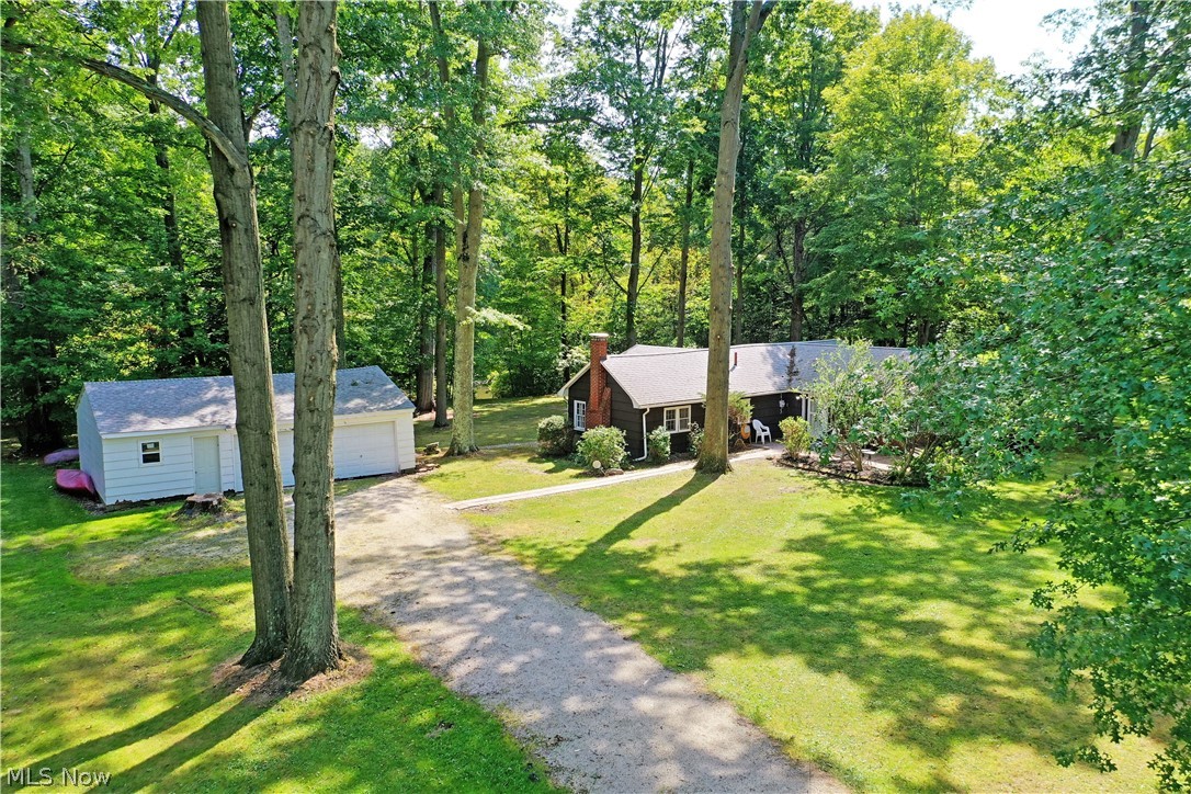 1114 Allen Smith Road Leavittsburg OH 44430