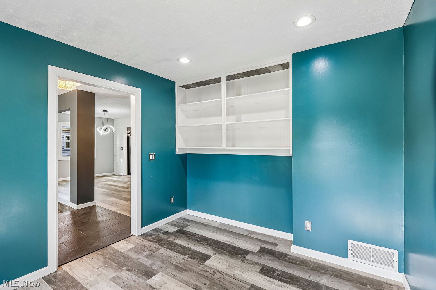 17950 Treasure Isle Circle Strongsville OH 44136