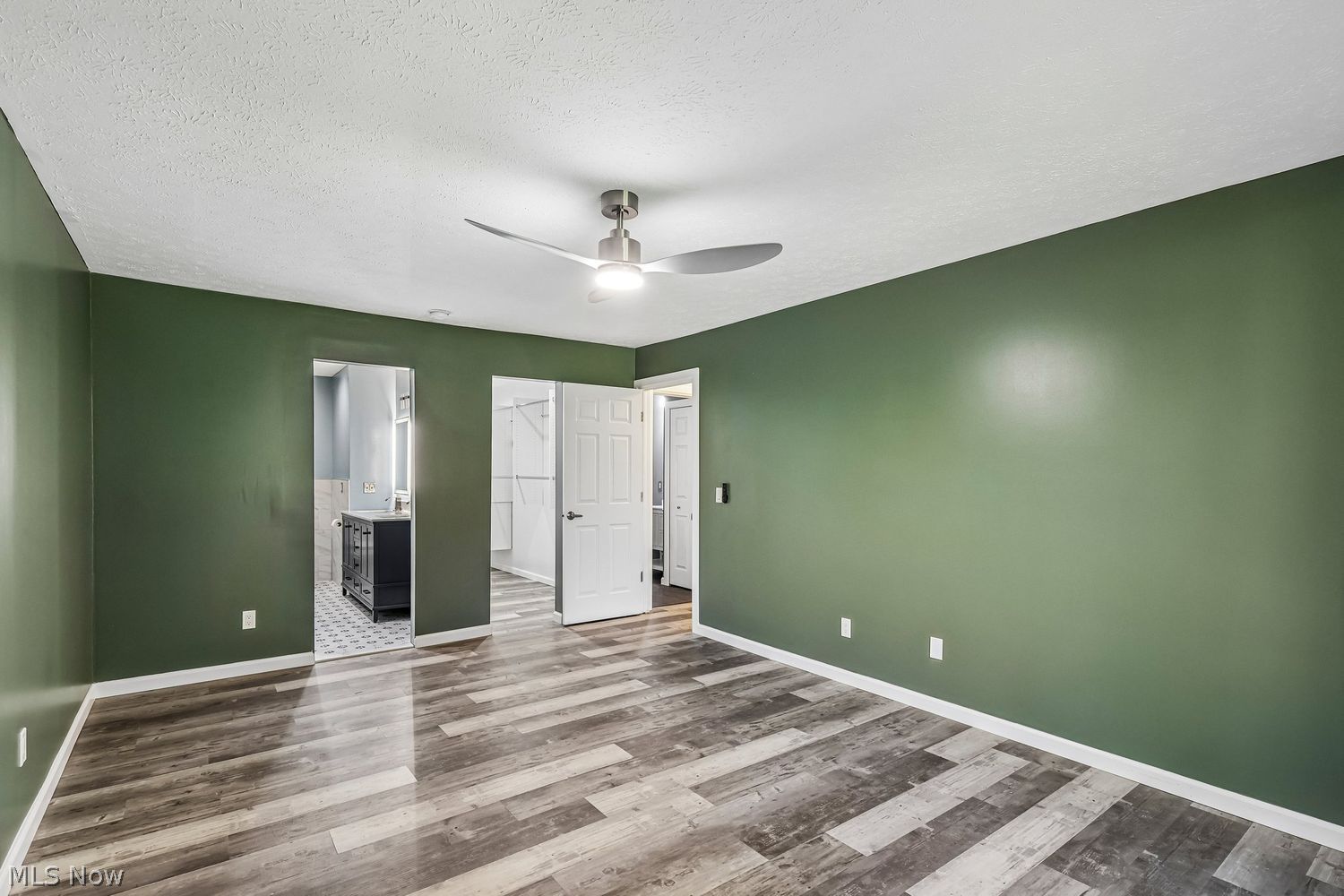 17950 Treasure Isle Circle Strongsville OH 44136