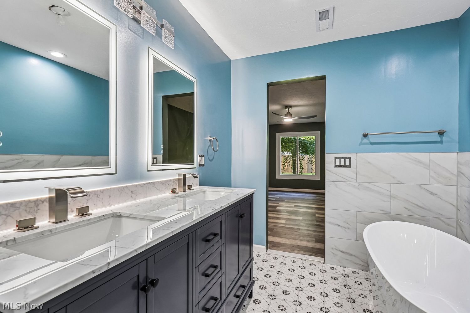 17950 Treasure Isle Circle Strongsville OH 44136