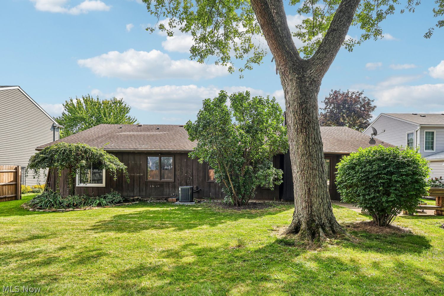 17950 Treasure Isle Circle Strongsville OH 44136