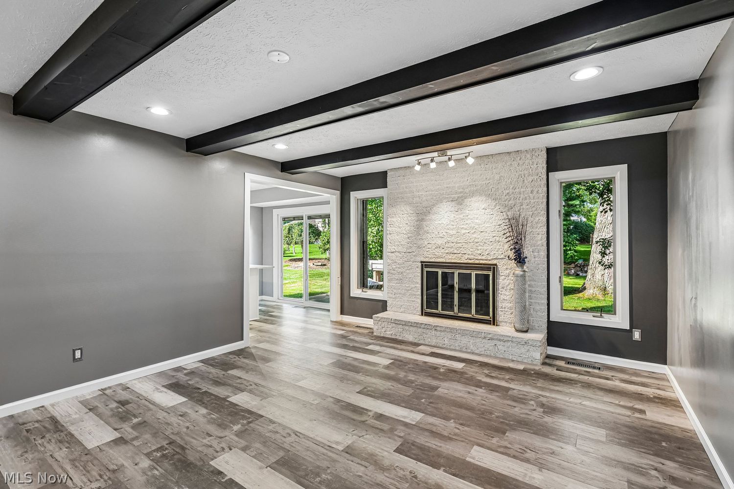17950 Treasure Isle Circle Strongsville OH 44136