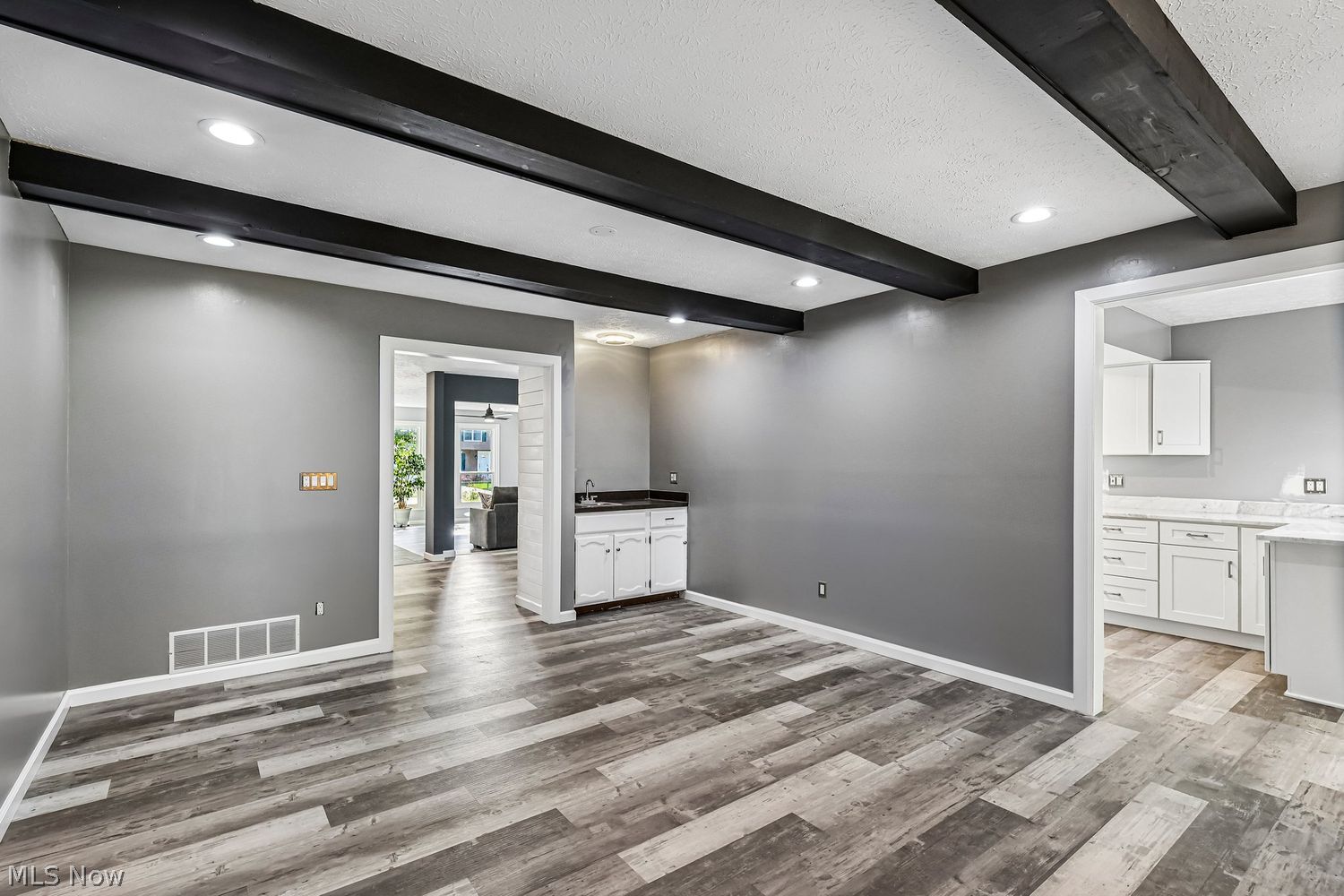 17950 Treasure Isle Circle Strongsville OH 44136