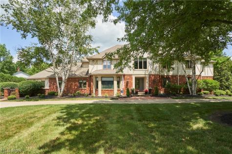 3611 N Fork Drive Bath OH 44333