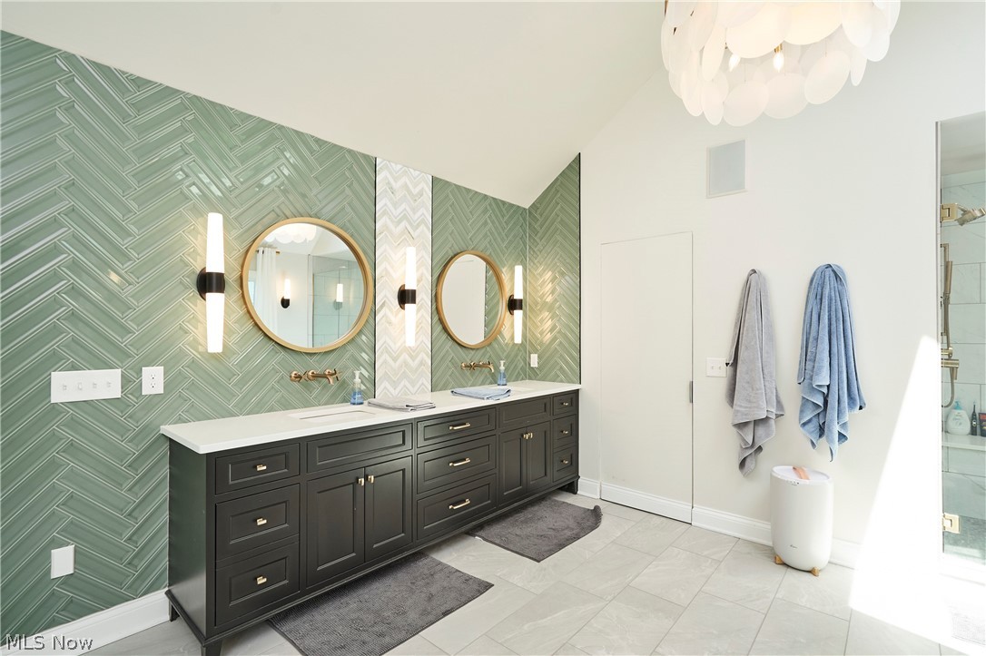 3611 N Fork Drive Bath OH 44333