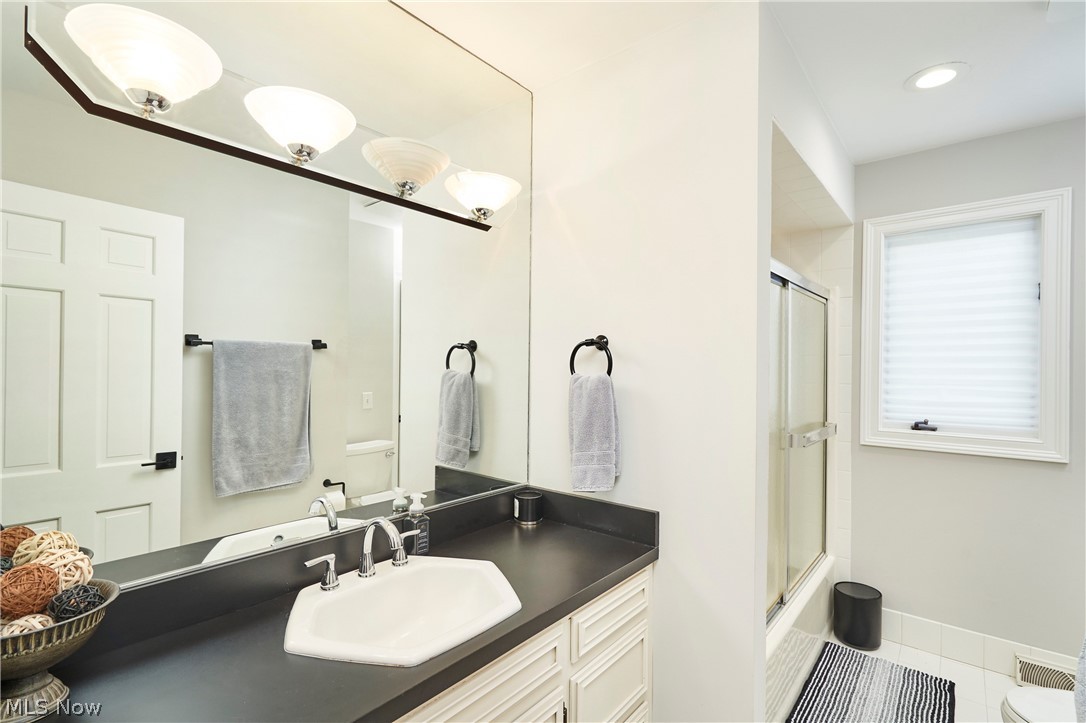 3611 N Fork Drive Bath OH 44333