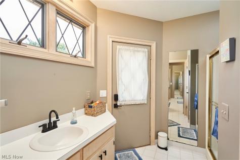 3611 N Fork Drive Bath OH 44333