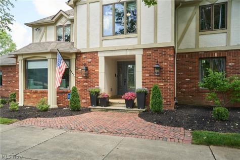 3611 N Fork Drive Bath OH 44333