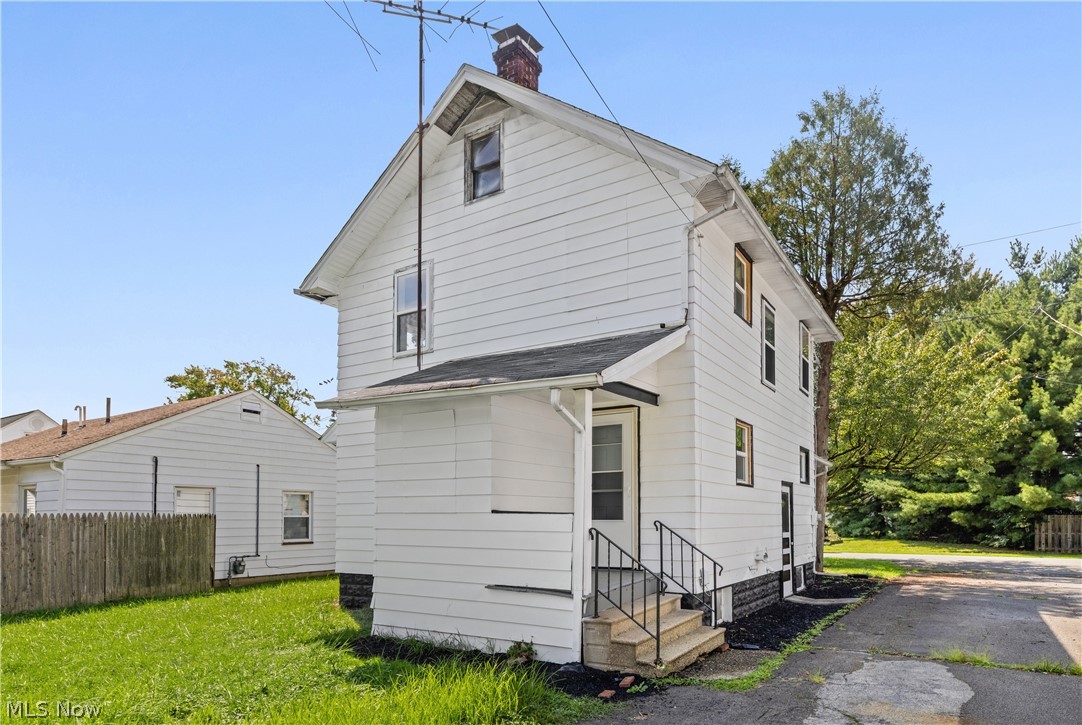 1117 Rogers Avenue SE Warren OH 44484