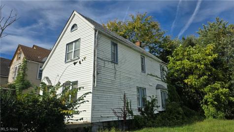 10939 Hampden Avenue Cleveland OH 44108