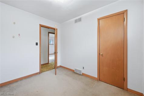 2534 Sierra Drive Youngstown OH 44511
