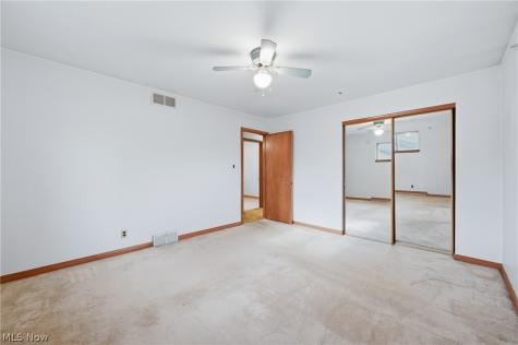 2534 Sierra Drive Youngstown OH 44511
