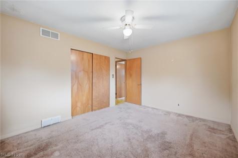 2534 Sierra Drive Youngstown OH 44511