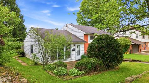 2534 Sierra Drive Youngstown OH 44511
