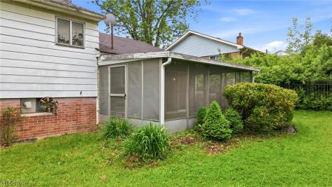 2534 Sierra Drive Youngstown OH 44511