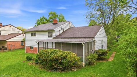 2534 Sierra Drive Youngstown OH 44511
