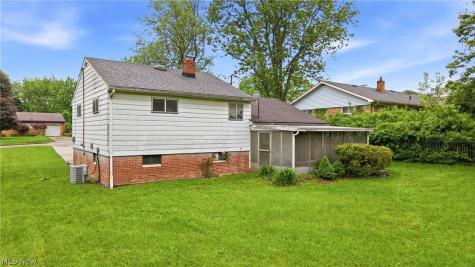 2534 Sierra Drive Youngstown OH 44511