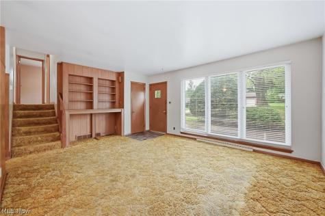 2534 Sierra Drive Youngstown OH 44511