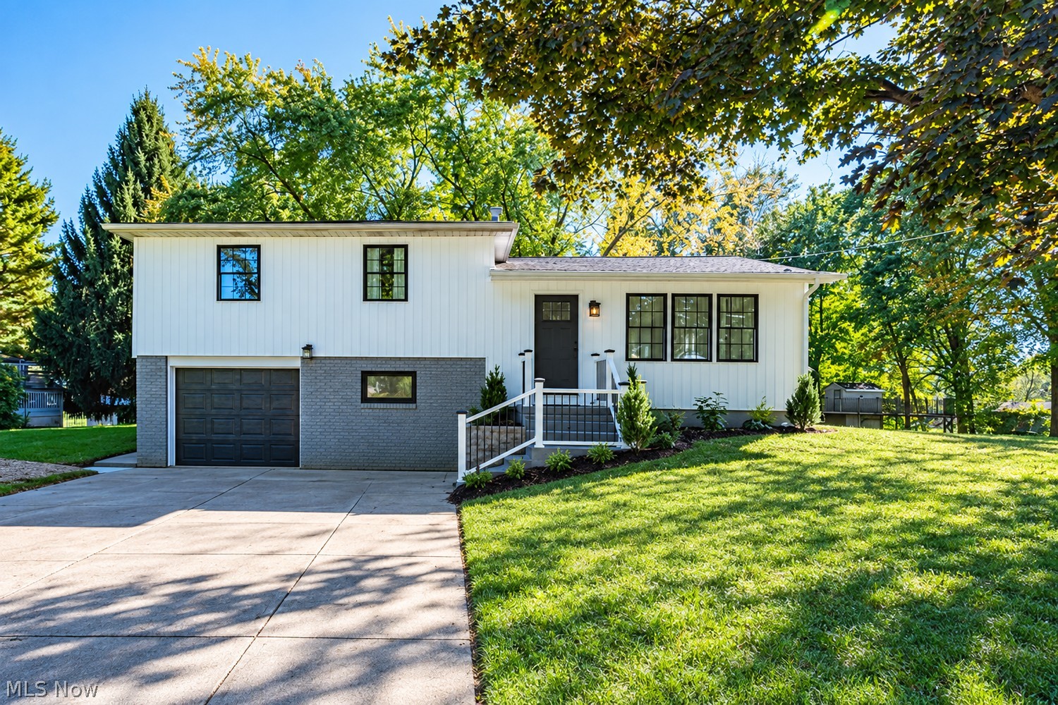 605 W 7th Street Salem OH 44460