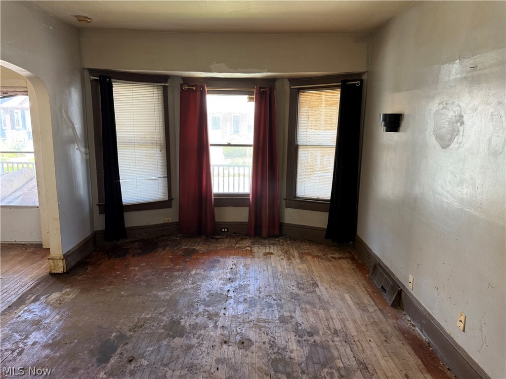 3921 Poe Avenue Cleveland OH 44109
