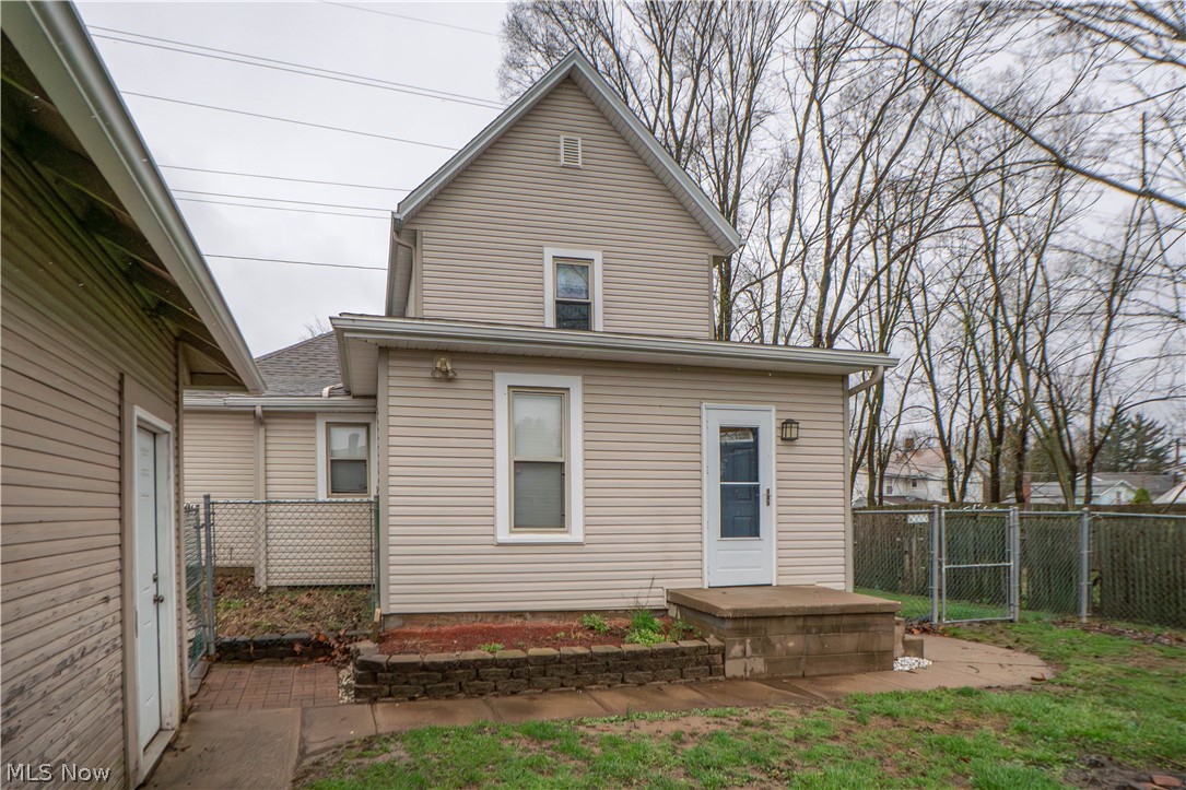 104 12th Street NW Massillon OH 44647