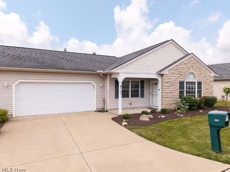 132 Arrow Court Elyria OH 44035