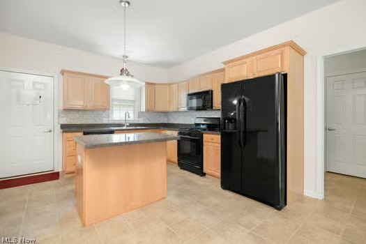 132 Arrow Court Elyria OH 44035