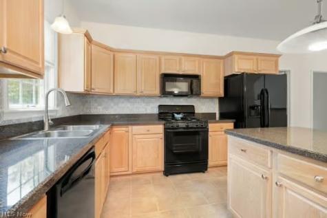 132 Arrow Court Elyria OH 44035