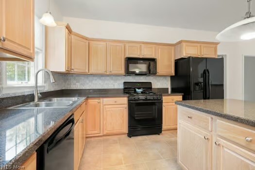132 Arrow Court Elyria OH 44035