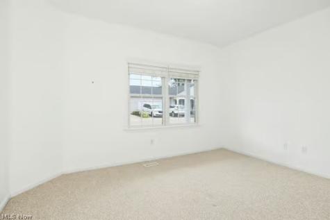 132 Arrow Court Elyria OH 44035